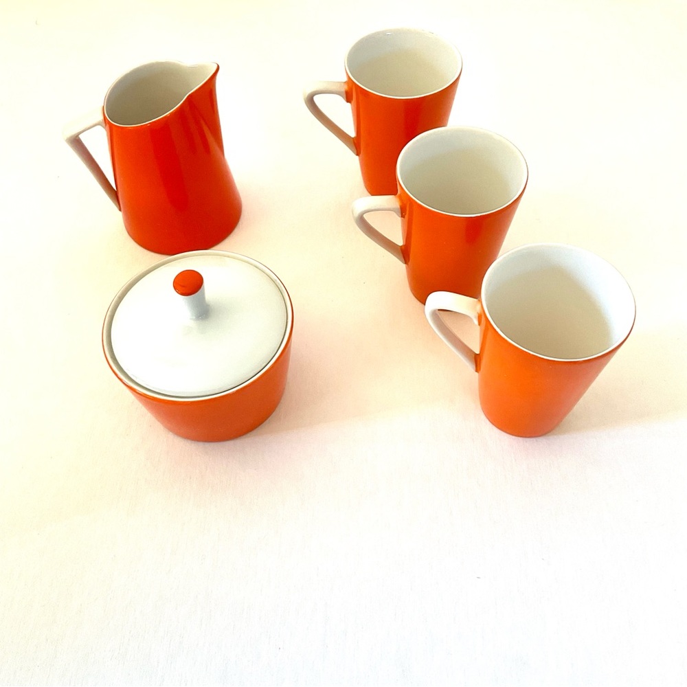 RARE OMC Japanese Demitasse Cups/Sugar & Creamer Porcelain 1960’s Mod Orange EUC